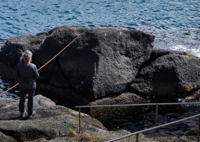 Oyndarfjørdur rokkesten på Eysturoy på kør-selv ferie, bilferie og grupperejser med FÆRØERNEREJSER