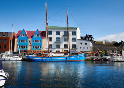 Skibet Nordlyset i Torshavn på kør-selv ferie, bilferie og grupperejser med FÆRØERNEREJSER