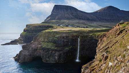 Fototur til Mulafossar og Tindholmur  - aktiviteter på Færøerne