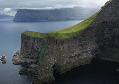 Kalloy lighthouse på Kalsoy, James Bond turen og aktiviteter på Færøerne.