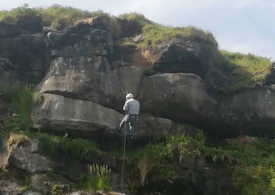 Rapelling på Kalsloy og aktiviteter på Færøerne.