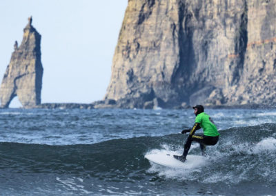 Surfing og aktiviteter på Færøerne.